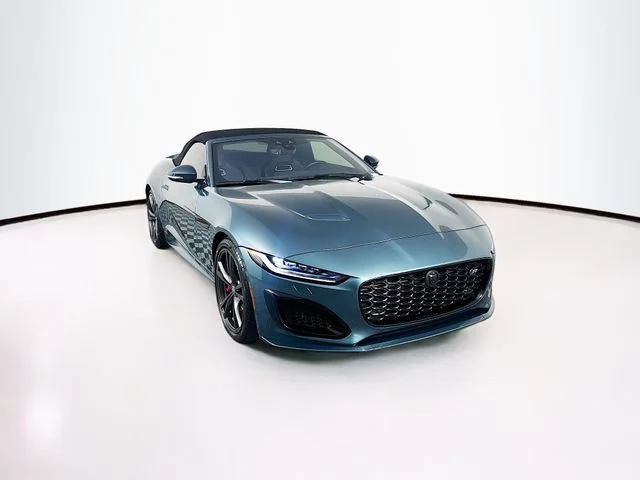 2024 Jaguar F-Type R75 - Photo 3