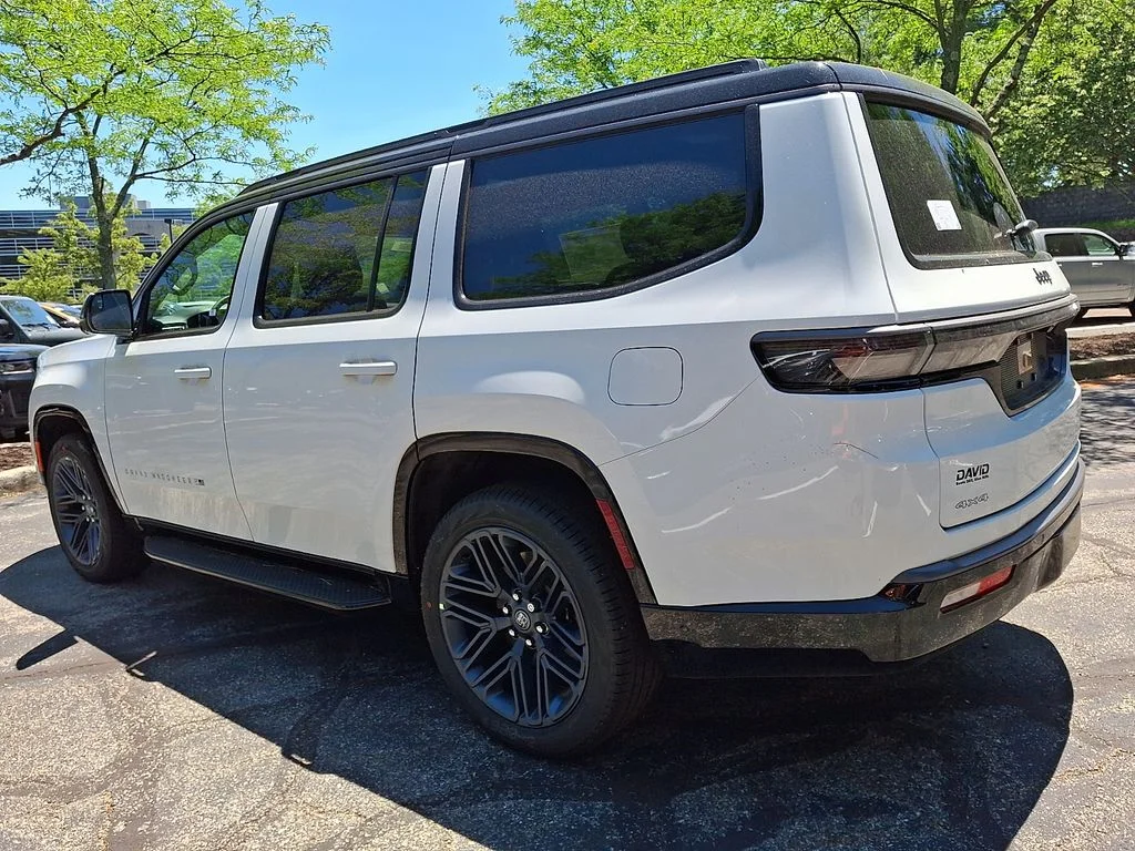 New 2026 Bright White Clear-Coat Exterior Paint Jeep 85th Anniversary Edition image 3