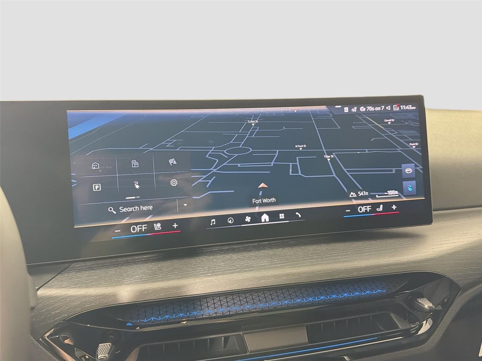 New 2026 Jet Black BMW xDrive40 image 24