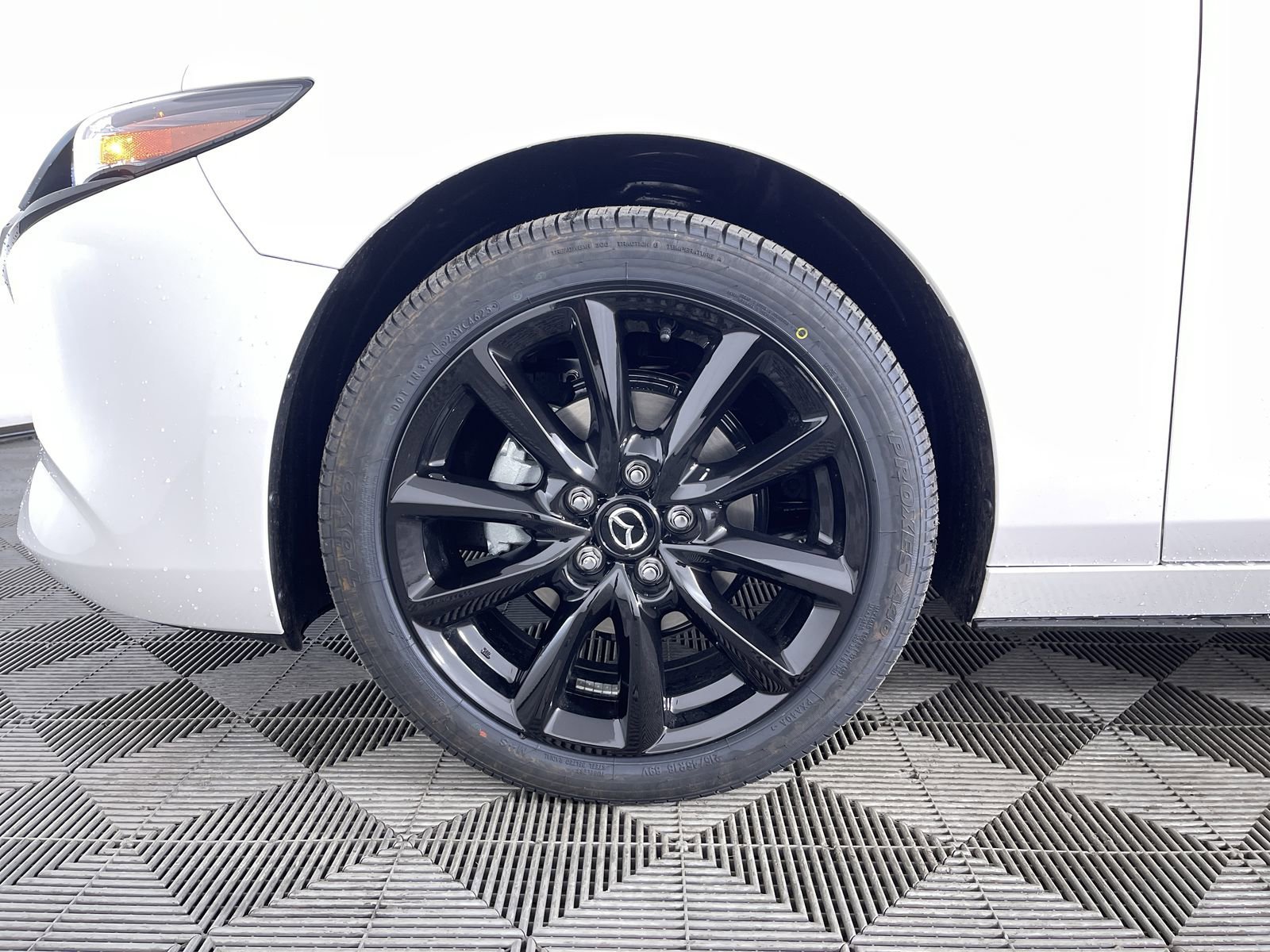 New 2026 Snowflake White Pearl Mazda 2.5 S Premium image 25