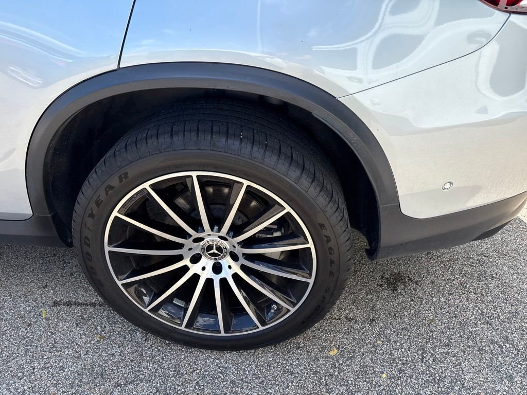 Certified Used 2023 Silver Mercedes-Benz GLC 300 Coupe image 8