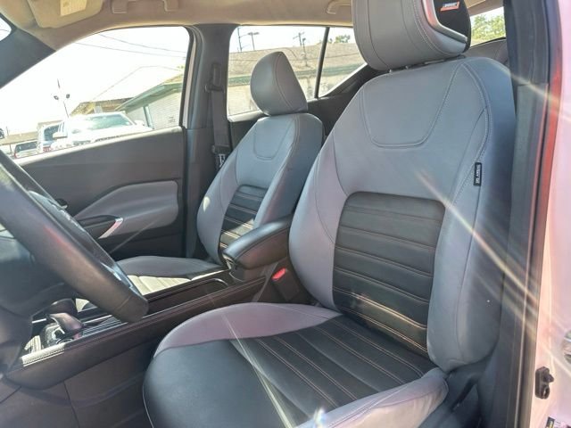 Used 2023 White Nissan SR image 17