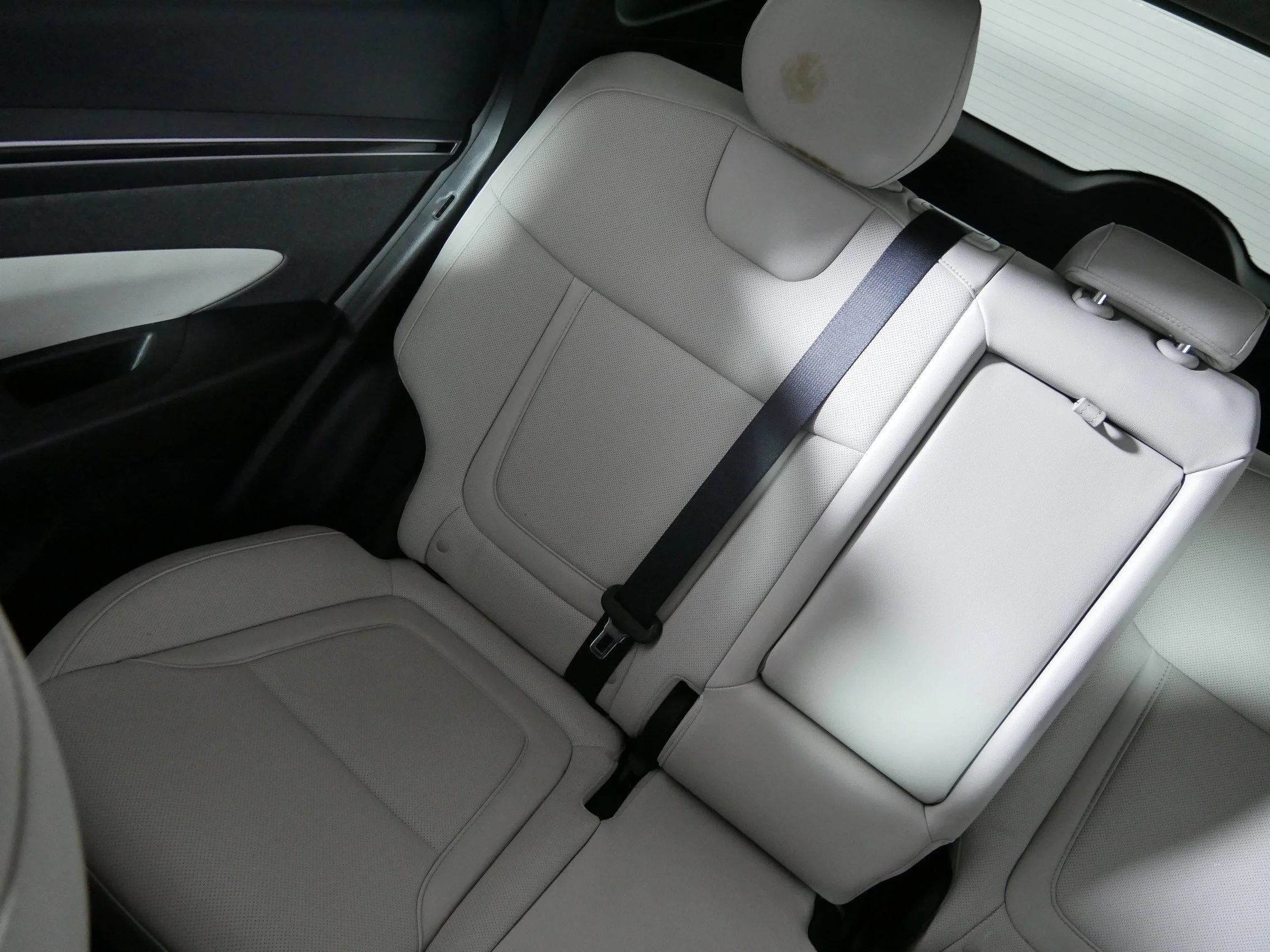 Used 2023 Phantom Black Hyundai SEL image 12