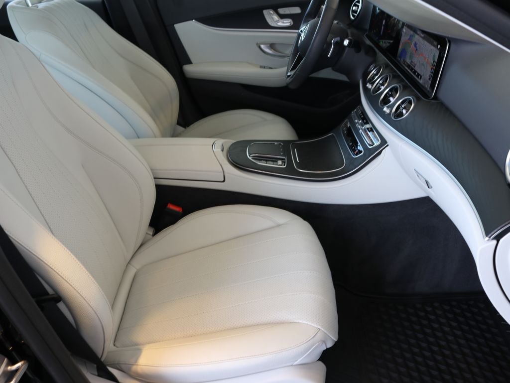 Used 2022  Mercedes-Benz E 450 image 38