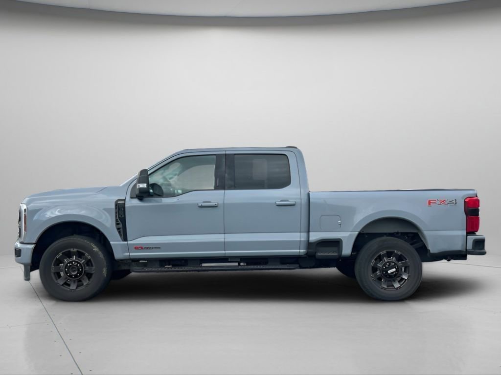 Used 2024 Gray Metallic Ford Lariat image 8