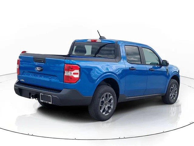 New 2026 Blue Ford XLT image 5