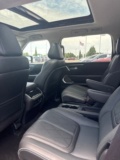 Used 2025 Black INFINITI SENSORY image 6