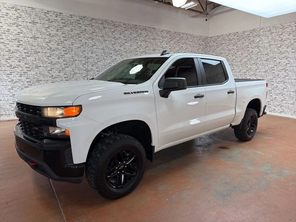 Used 2021 Summit White Chevrolet Custom Trail Boss image 3