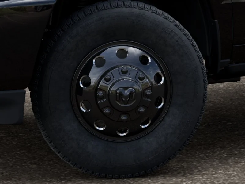 New 2026 Diamond Black Crystal Pearl-Coat Exterior Paint RAM Laramie image 4