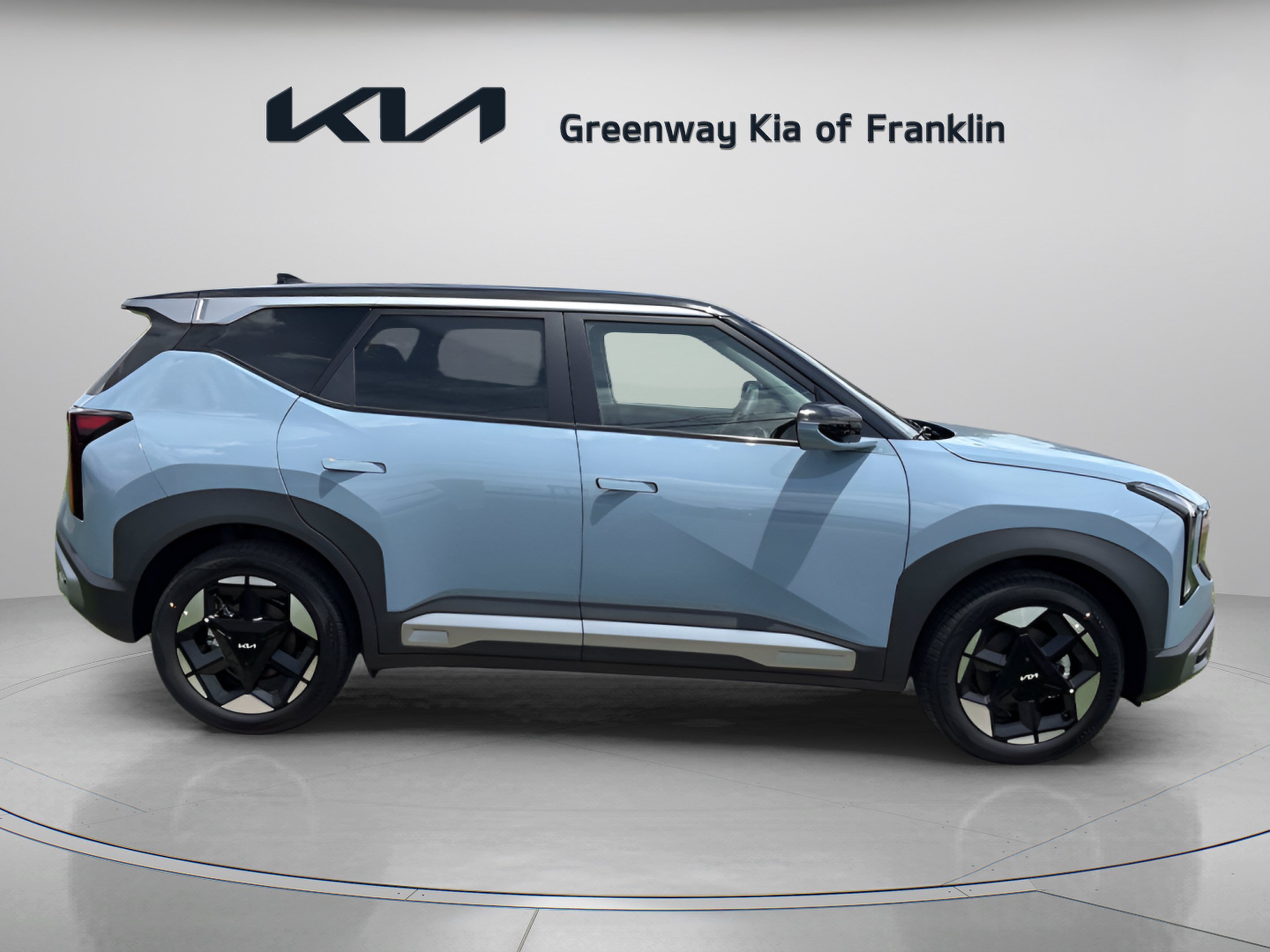 New 2027 Frost Blue / Black Roof Kia S image 7