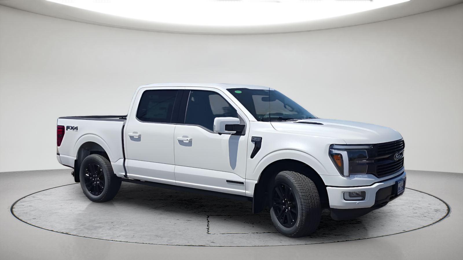 New 2026 Star White Metallic Tri-Coat Ford Platinum® image 4