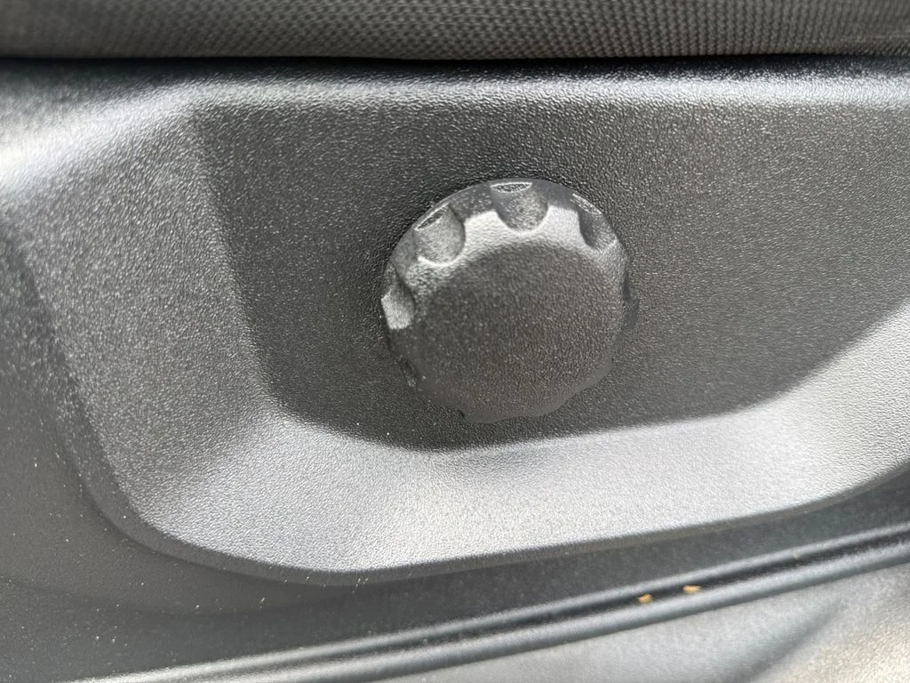 Used 2018 Silver Ford XL image 28