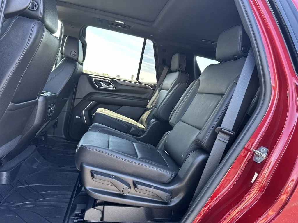 Used 2021 Red Chevrolet Z71 image 28