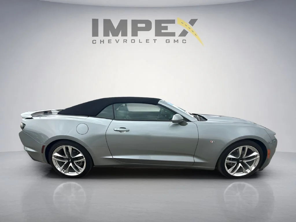 Used 2024 Sharkskin Metallic Chevrolet 3LT image 6