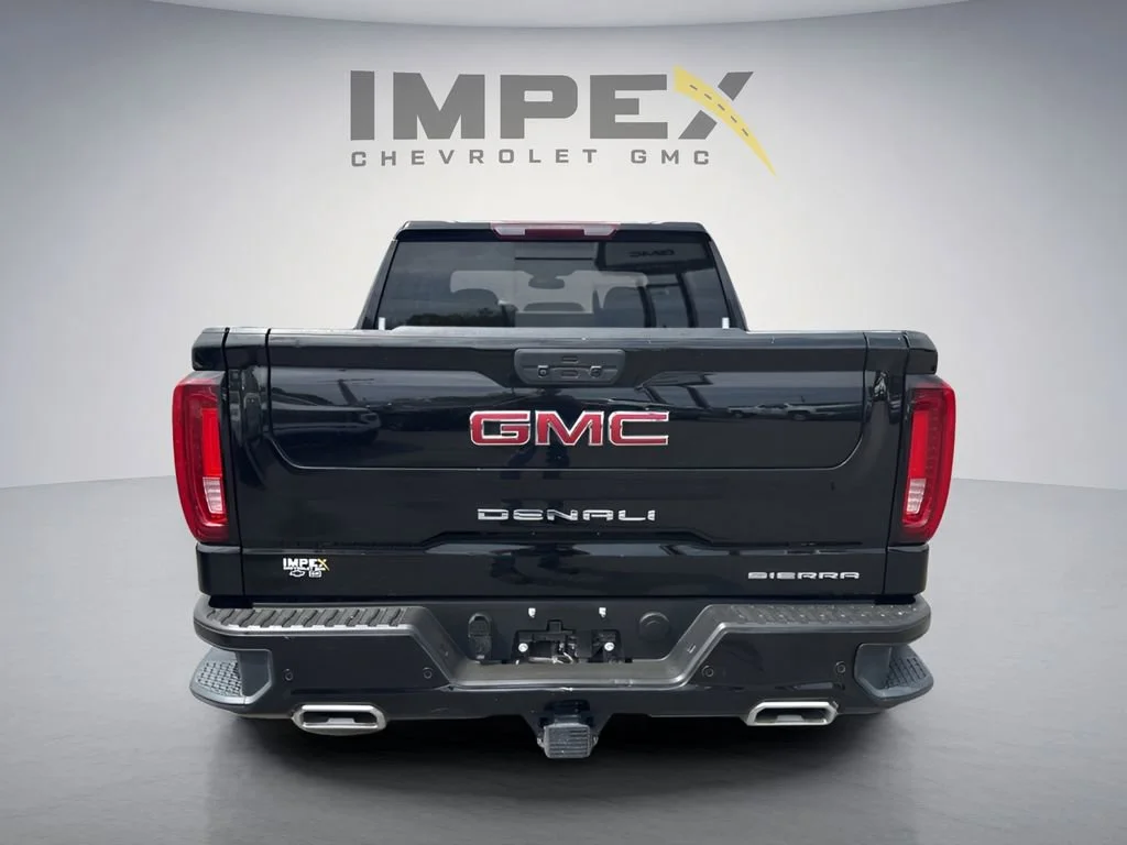 Used 2022 Onyx Black GMC Denali image 4