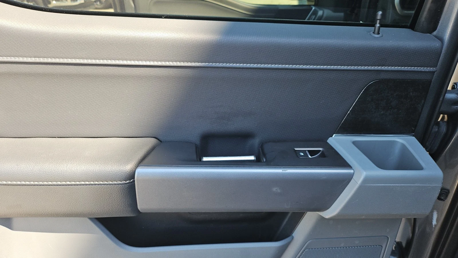 Used 2023 Gray Ford XLT image 14