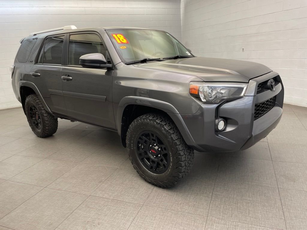 Used 2018 Gray Toyota SR5 image 3