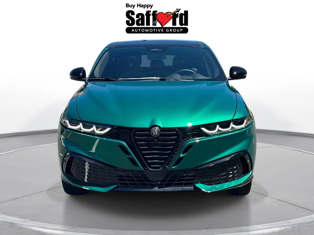 New 2026 Verde (Green) Fangio Metallic Exterior Paint Alfa Romeo Sport Speciale image 7