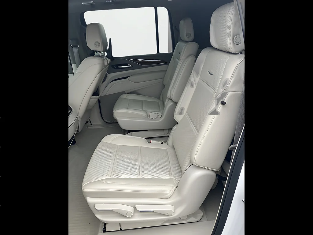 Certified Used 2024 Crystal White Tricoat Cadillac Sport Platinum image 10