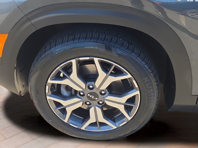 Certified Used 2022 Gray Kia EX image 27
