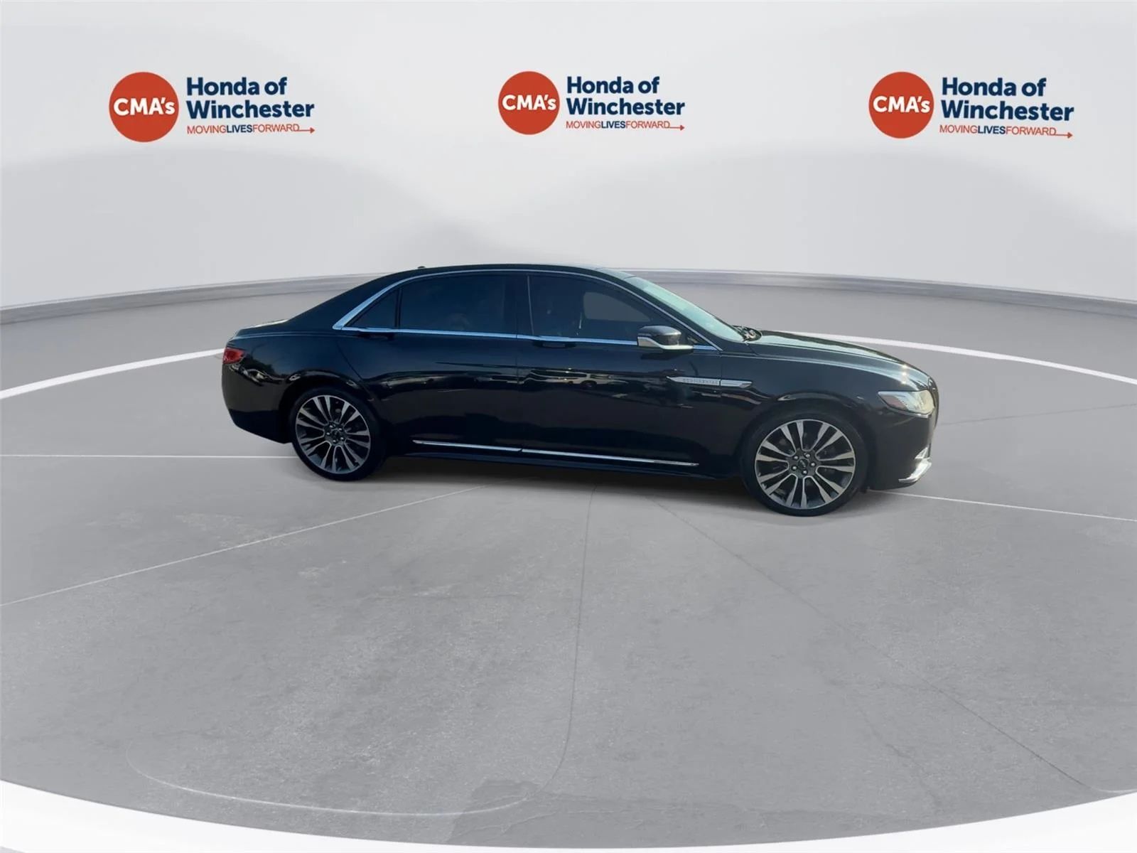 Used 2019 Infinite Black Metallic Lincoln Select image 9