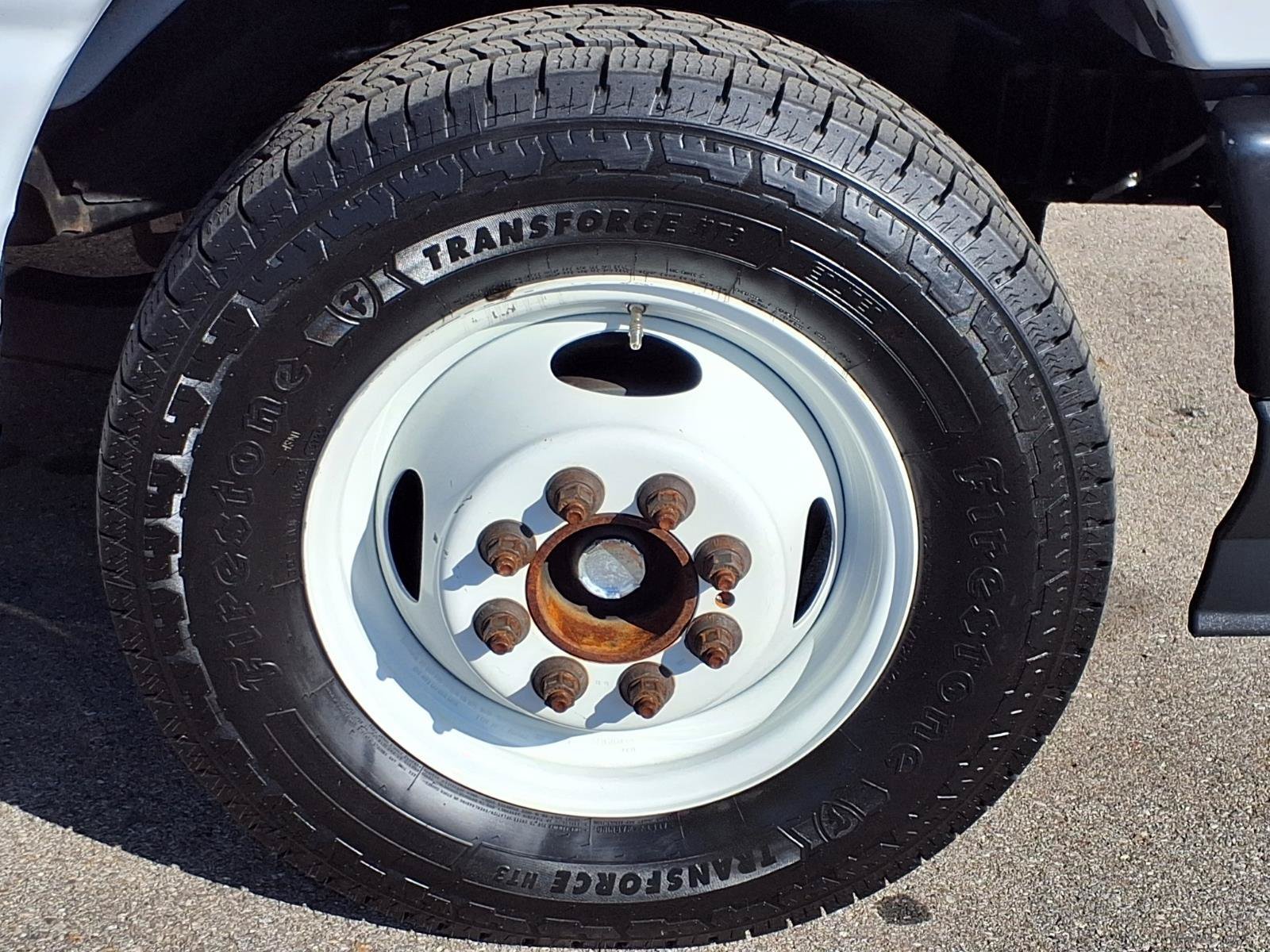 Used 2022 Oxford White Ford Base image 31