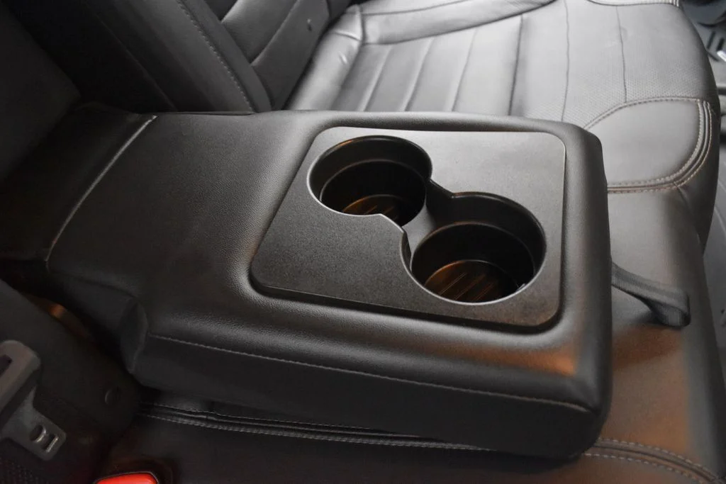 Used 2018 Gray Ford SHO image 25