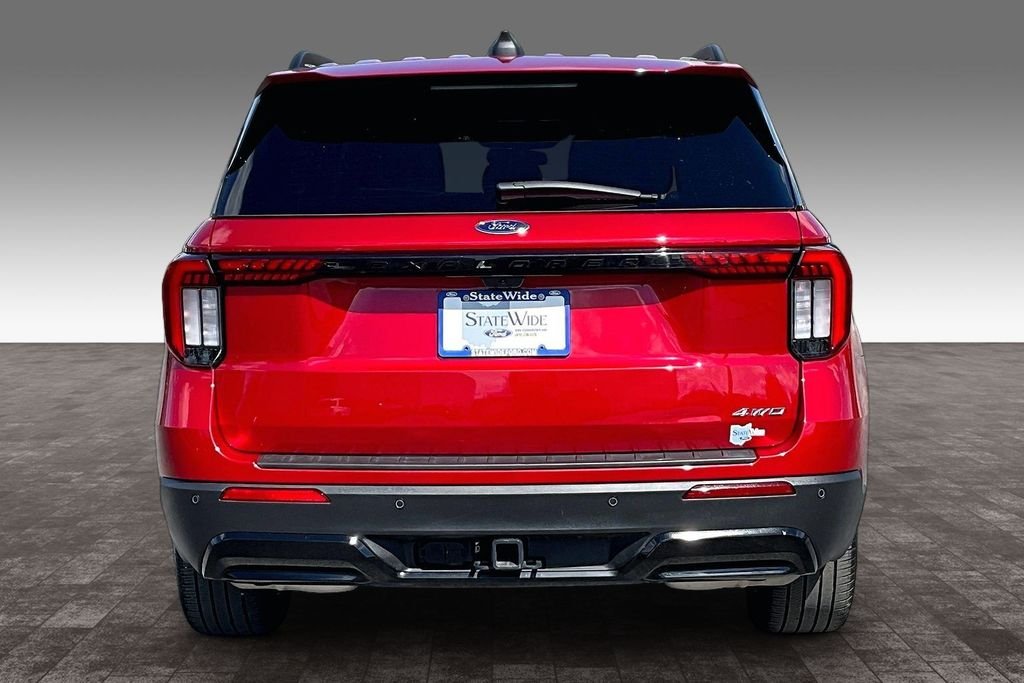 Used 2025 Red Metallic Ford ST-Line image 28