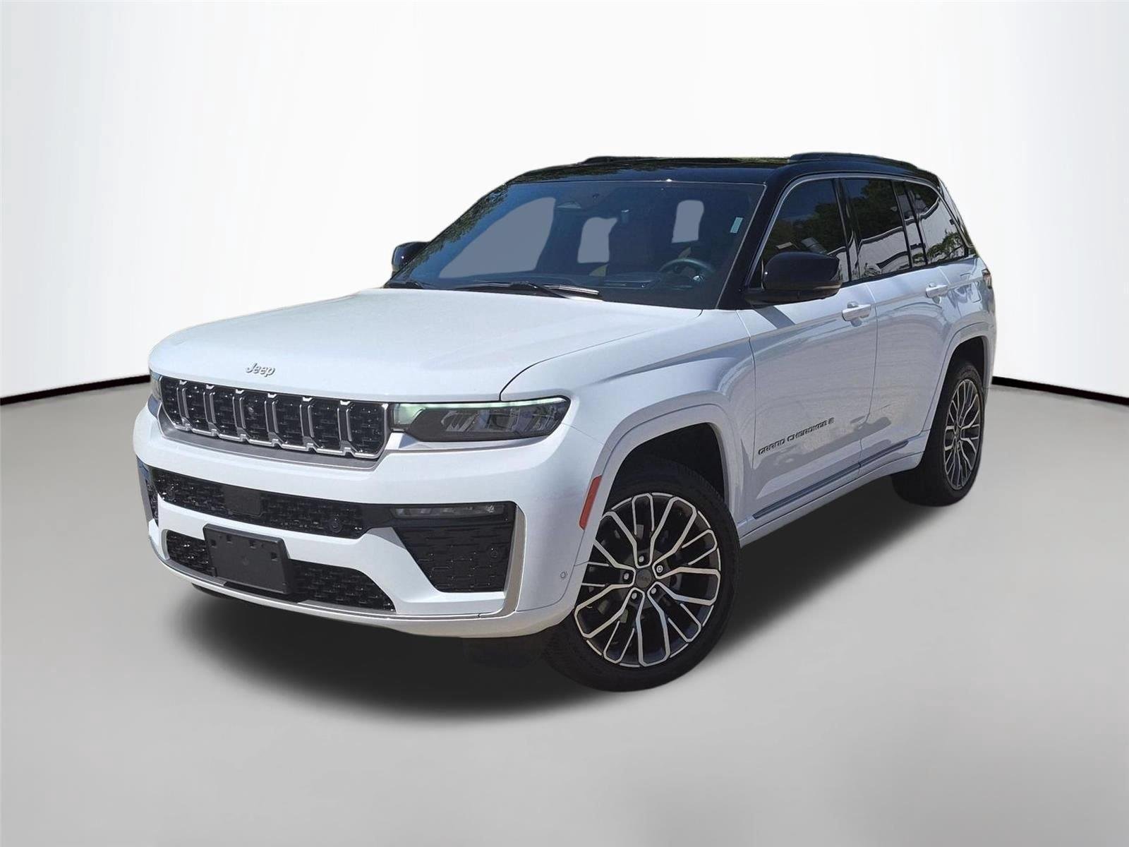 Used 2026 Bright White Clearcoat Jeep Summit image 1