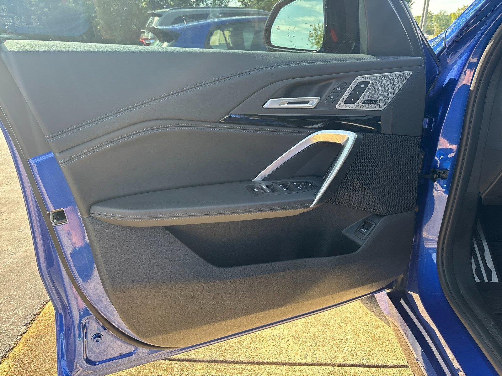 Used 2025 Portimao Blue Metallic BMW M35i image 13