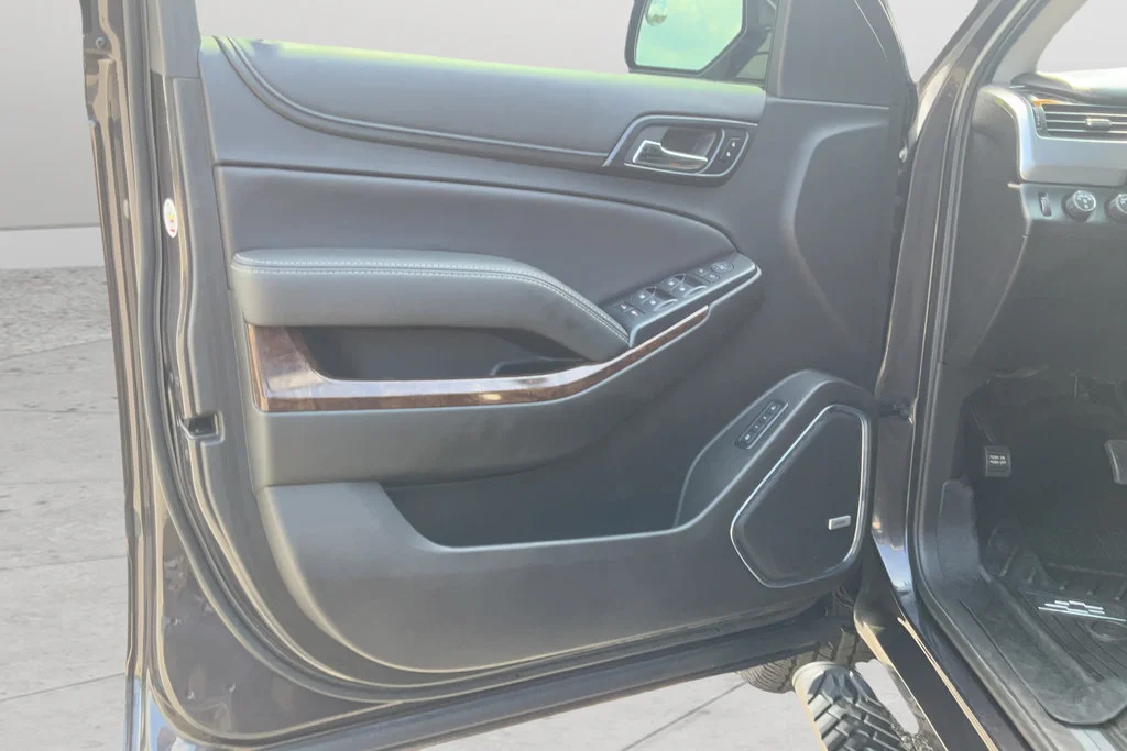2018 Chevrolet Tahoe LT - Photo 11