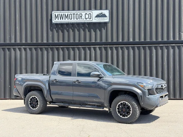 2024 Toyota Tacoma TRD Off-Road