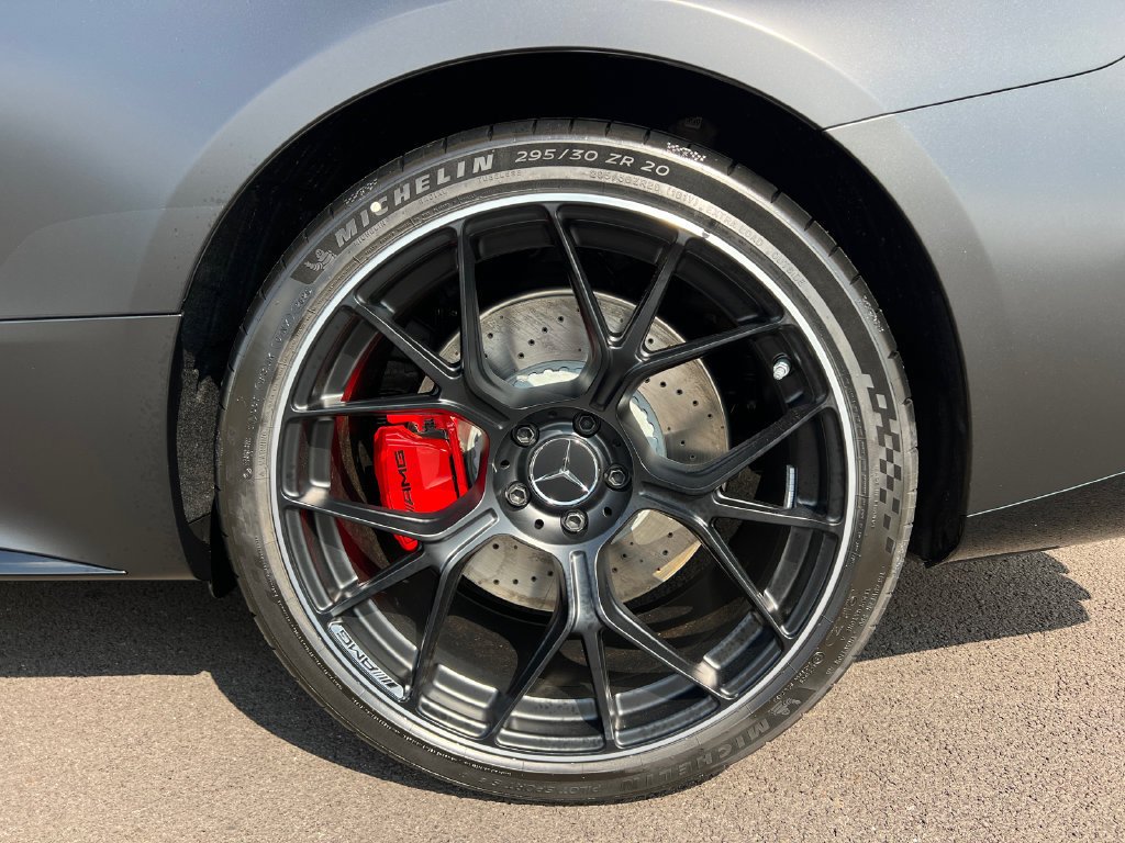 New 2027 MANUFAKTUR exclusive graphite grey magno Mercedes-Benz AMG® CLE 53 4MATIC+ Coupe image 71