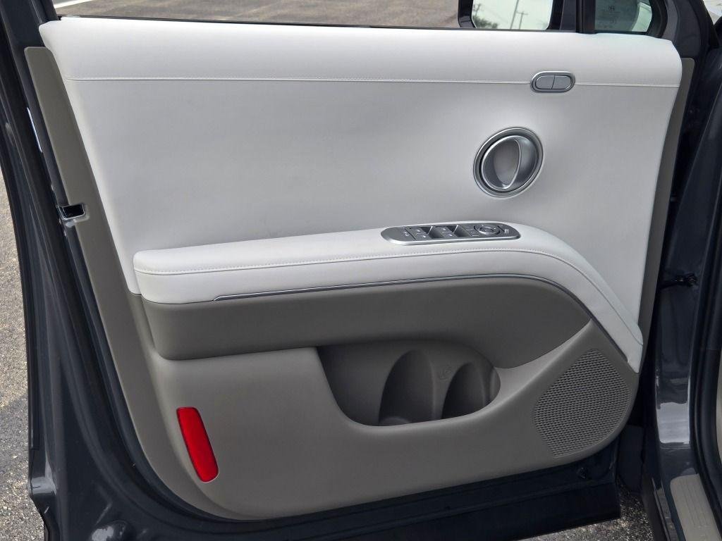 New 2026 Gray Pearl Hyundai SEL Premium 7P image 22