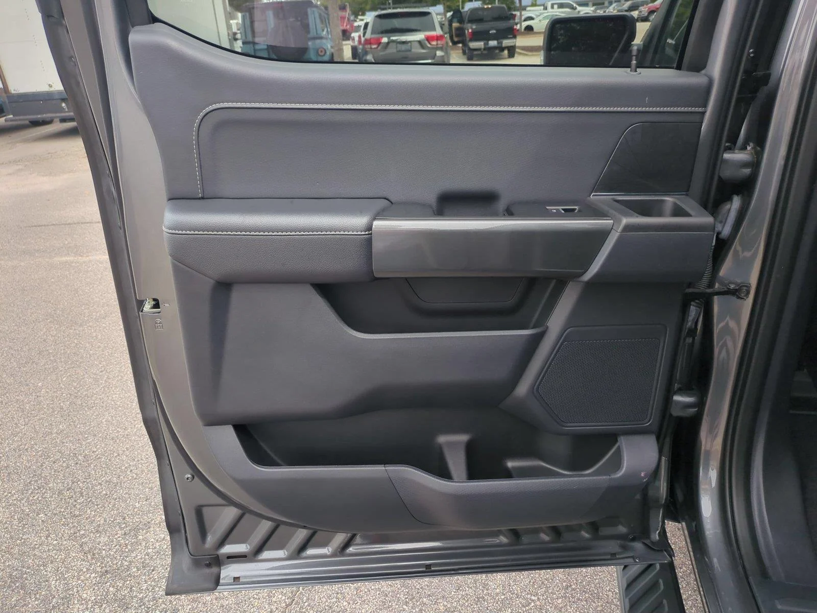 Used 2023 Carbonized Gray Ford XLT image 31