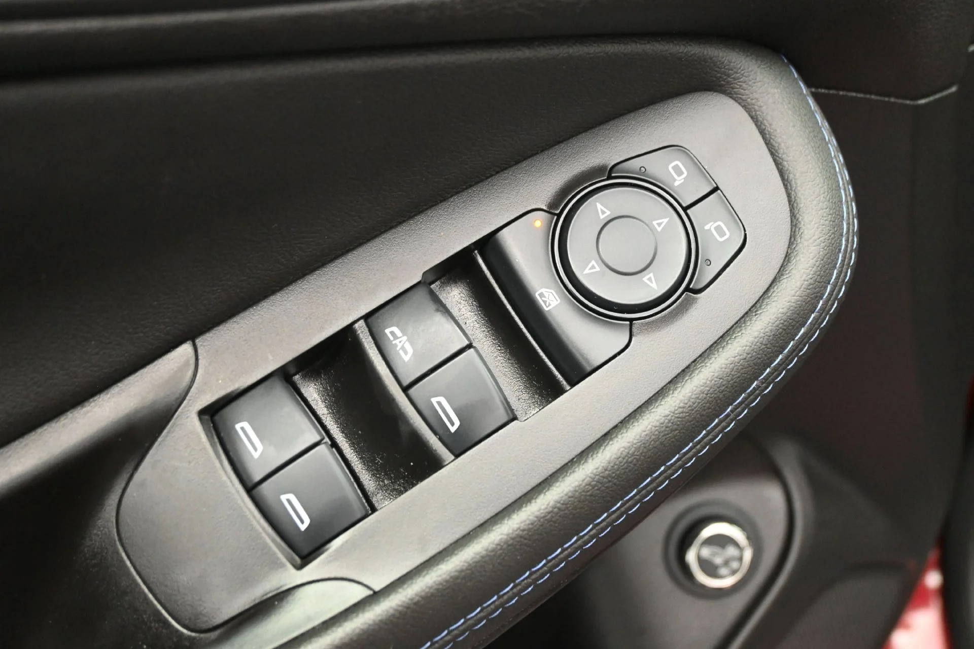 Used 2025 Cinnabar Metallic Buick Sport Touring image 18