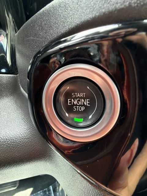 Certified Used 2025 Summit White GMC SLT image 13