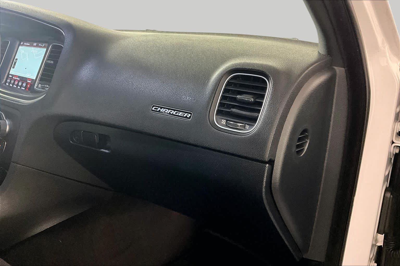 Used 2018 White Knuckle Clearcoat Dodge R/T image 18