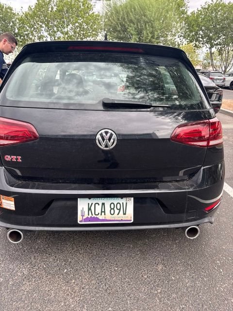 Used 2019 Deep Black Volkswagen S image 9