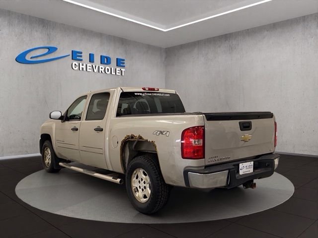 Used 2008 Silver Chevrolet LT image 11