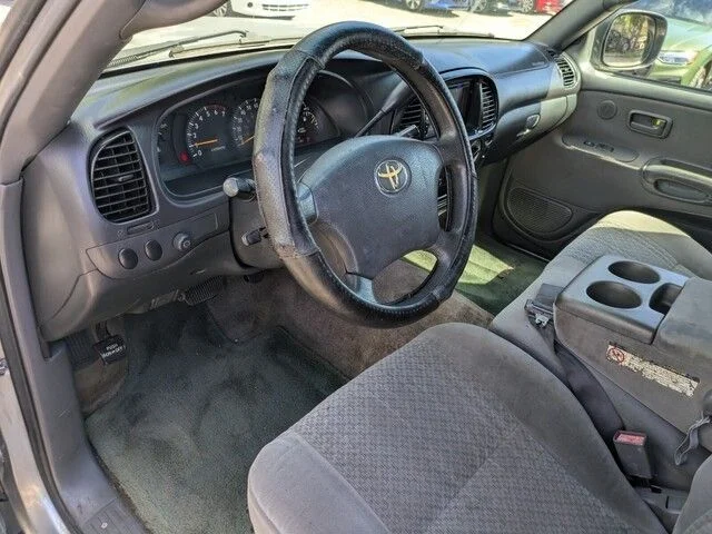 Used 2003 Silver Toyota SR5 image 11