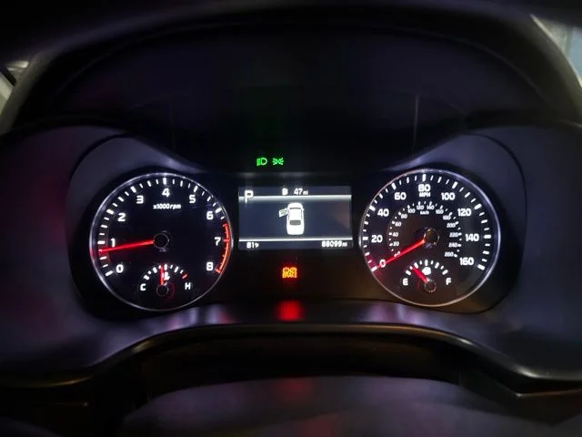 Certified Used 2024 Gray Kia LXS image 7