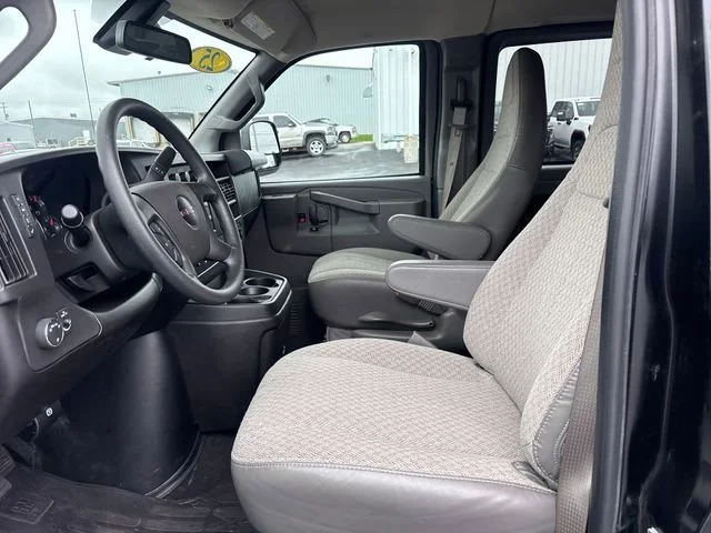 Used 2025 Onyx Black GMC LT image 11