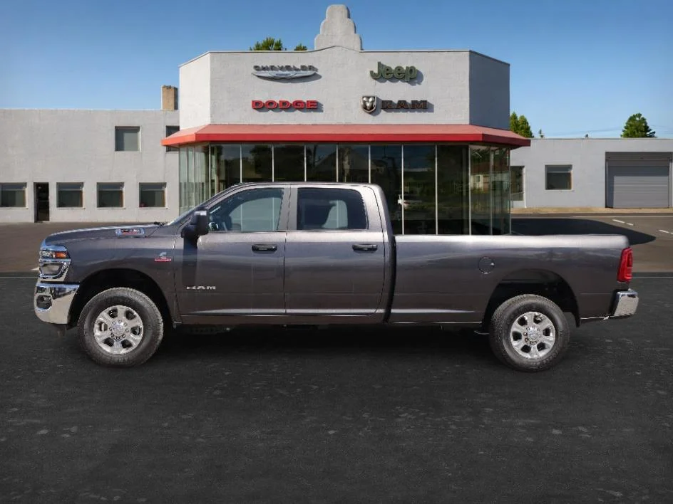 New 2025 Granite Crystal Metallic Clear-Coat Exterior Paint RAM Big Horn image 4