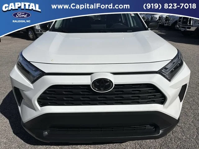 Used 2025 White Toyota LE image 10