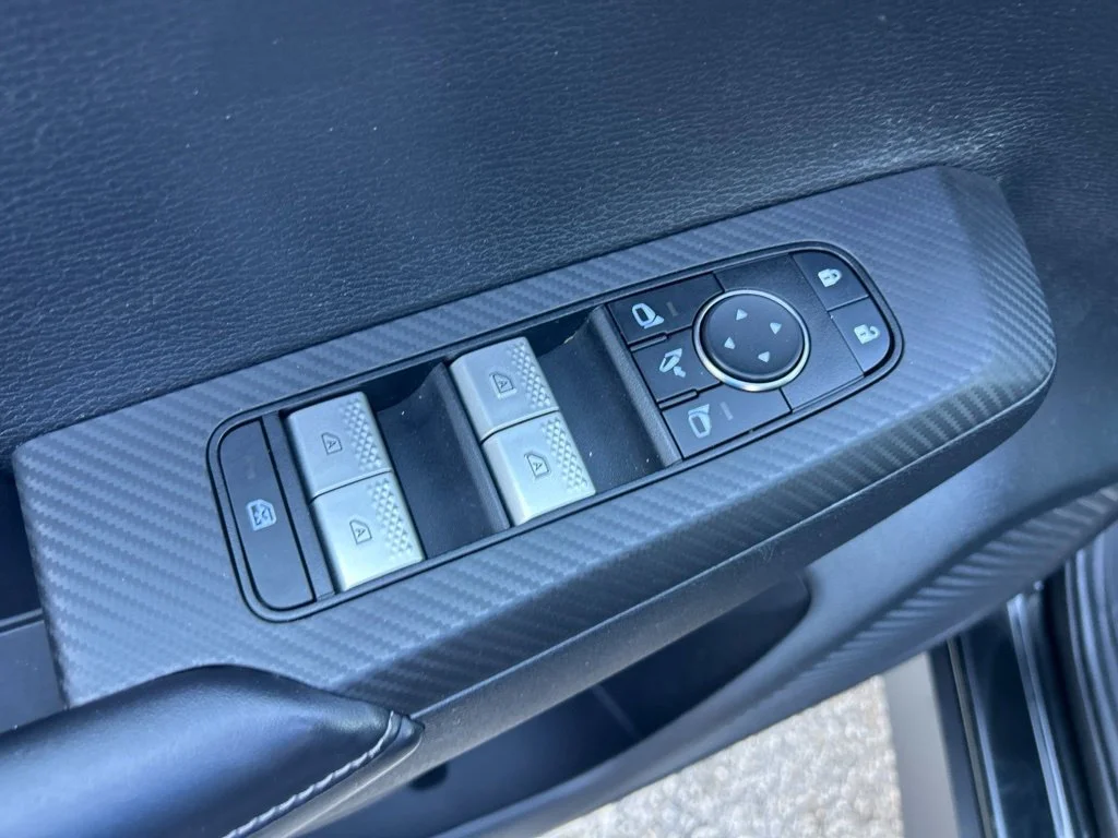 Used 2023 Black Mitsubishi SE image 34