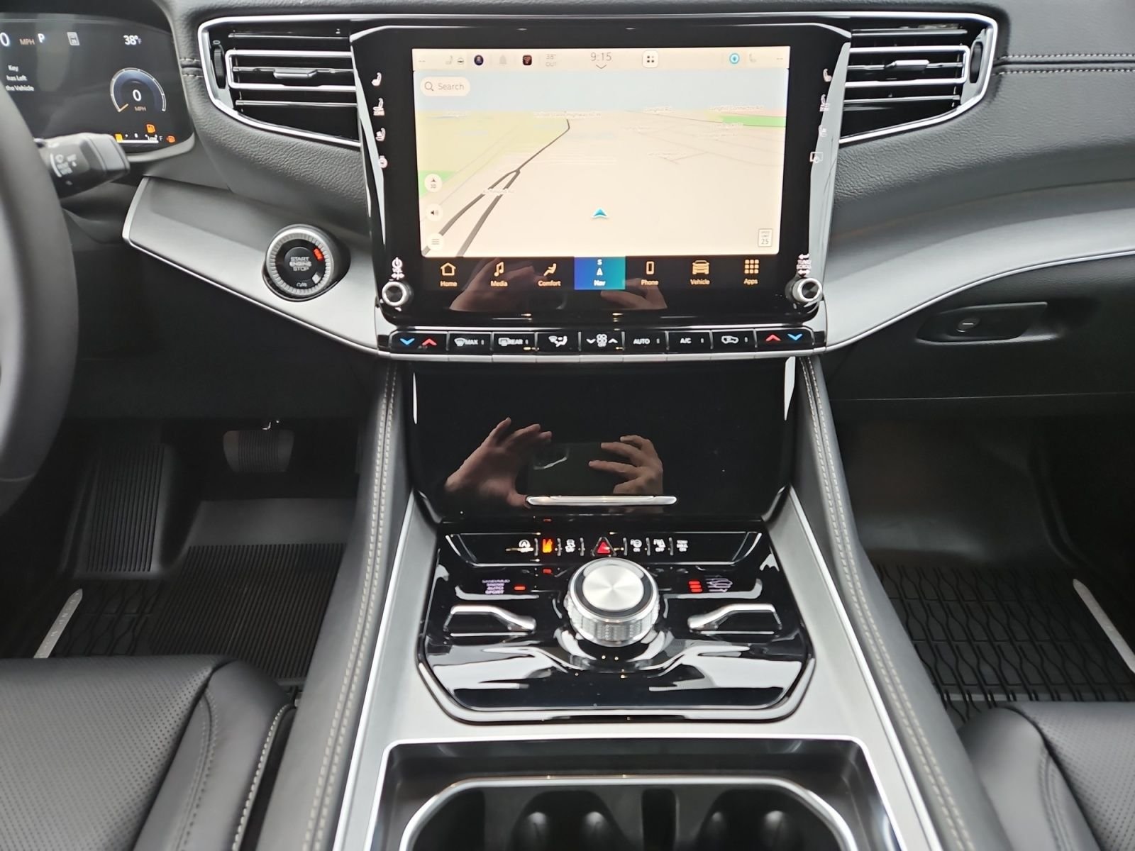 New 2026 Silver-Zynith Exterior Paint Jeep Limited Altitude image 11