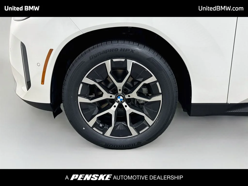 New 2026 Alpine White BMW 30 xDrive image 9