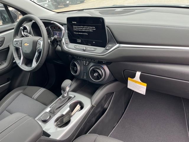 2025 Chevrolet Blazer 2LT - Photo 17
