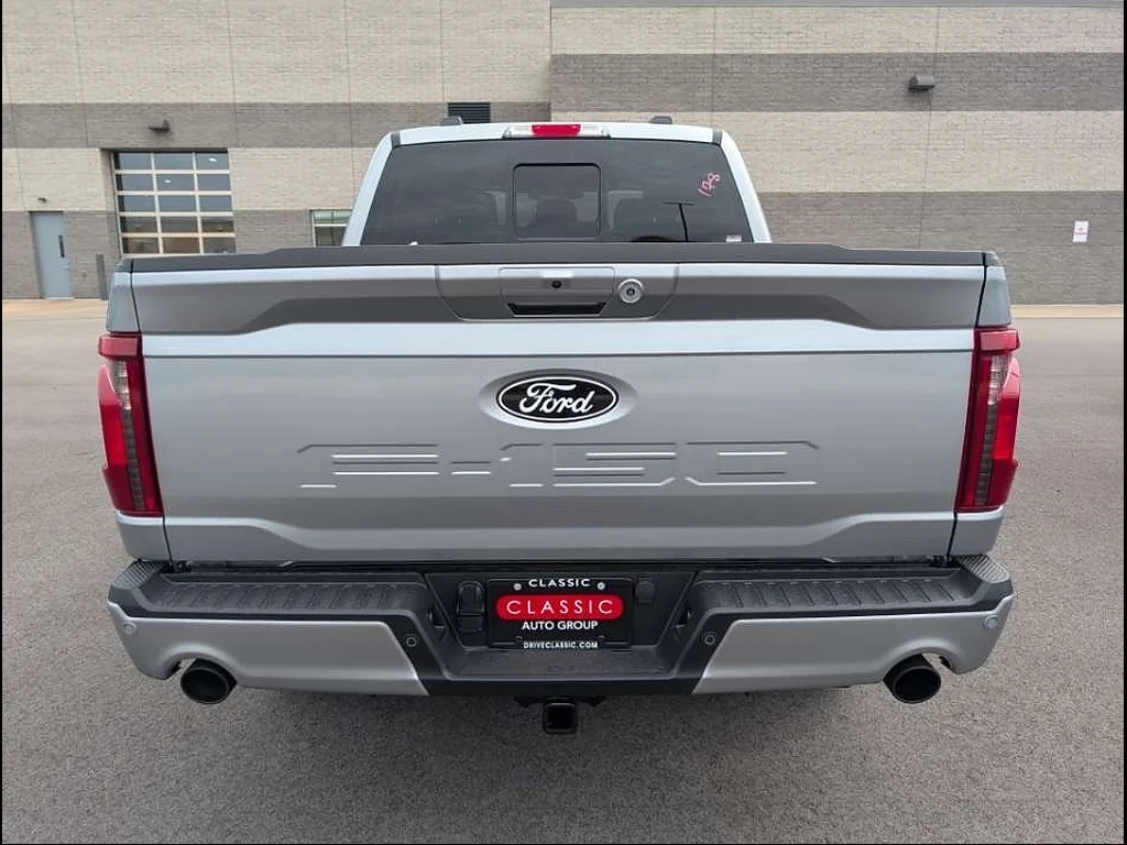 New 2026 Iconic Silver Metallic Ford XLT image 4